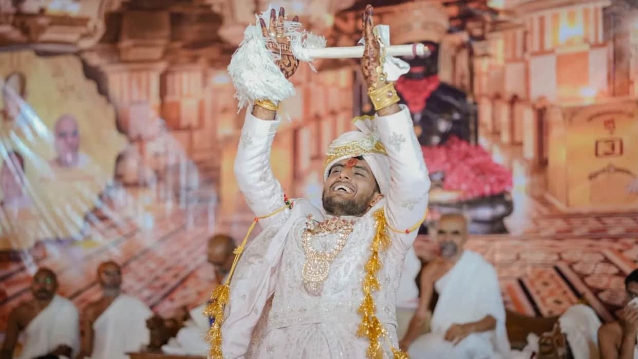 Harshit from Sirodi has embraced Jain Diksha so far 52 people from village adopted asceticism life