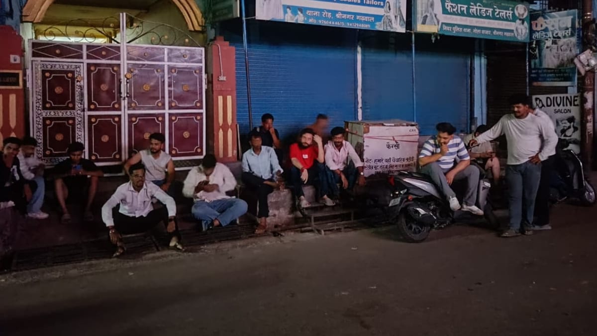 Srinagar Garhwal: ओवरटेक को लेकर स्थानीय युवकों और राजस्थान के यात्रियों के बीच मारपीट, दस हिरासत में लिए गए
