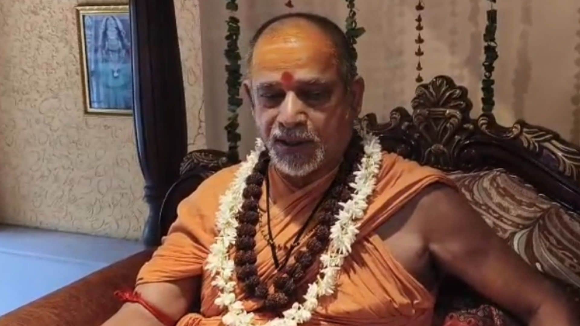 द्वारका शारदा पीठ के जगद्गुरु शंकराचार्य स्वामी सदानंद सरस्वती