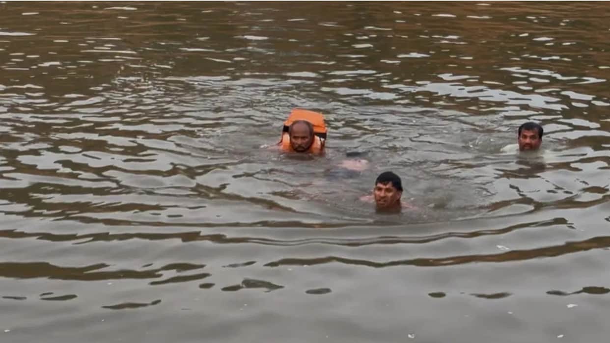 A 12-year-old boy drowned while bathing in the Kavai River