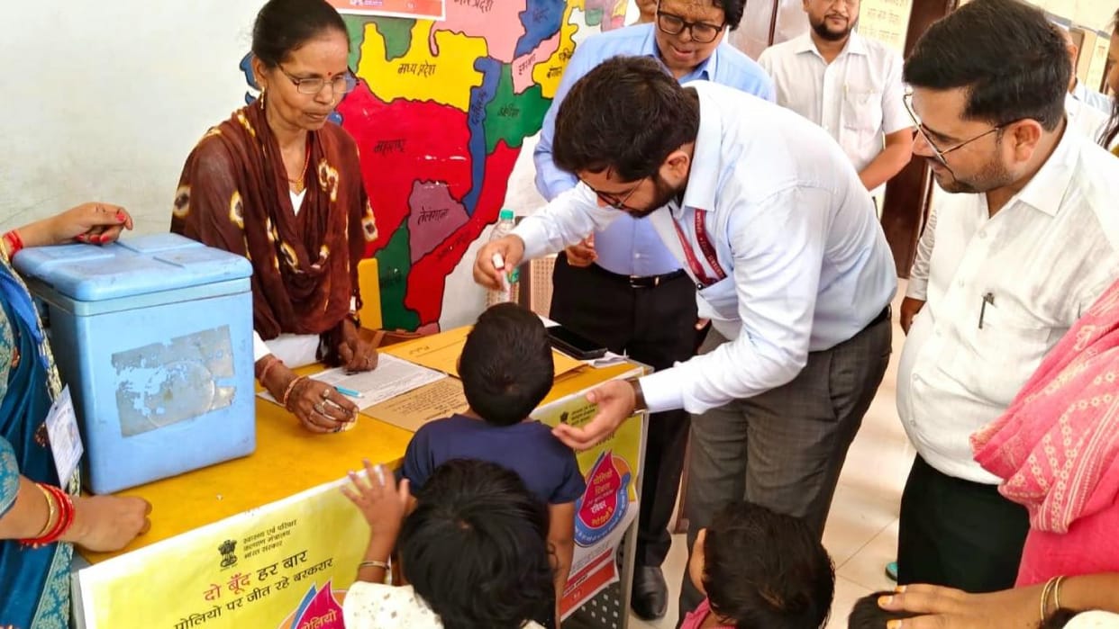 Jhansi: Polio drops to be administered to children up to five years of age via door-to-door visits
