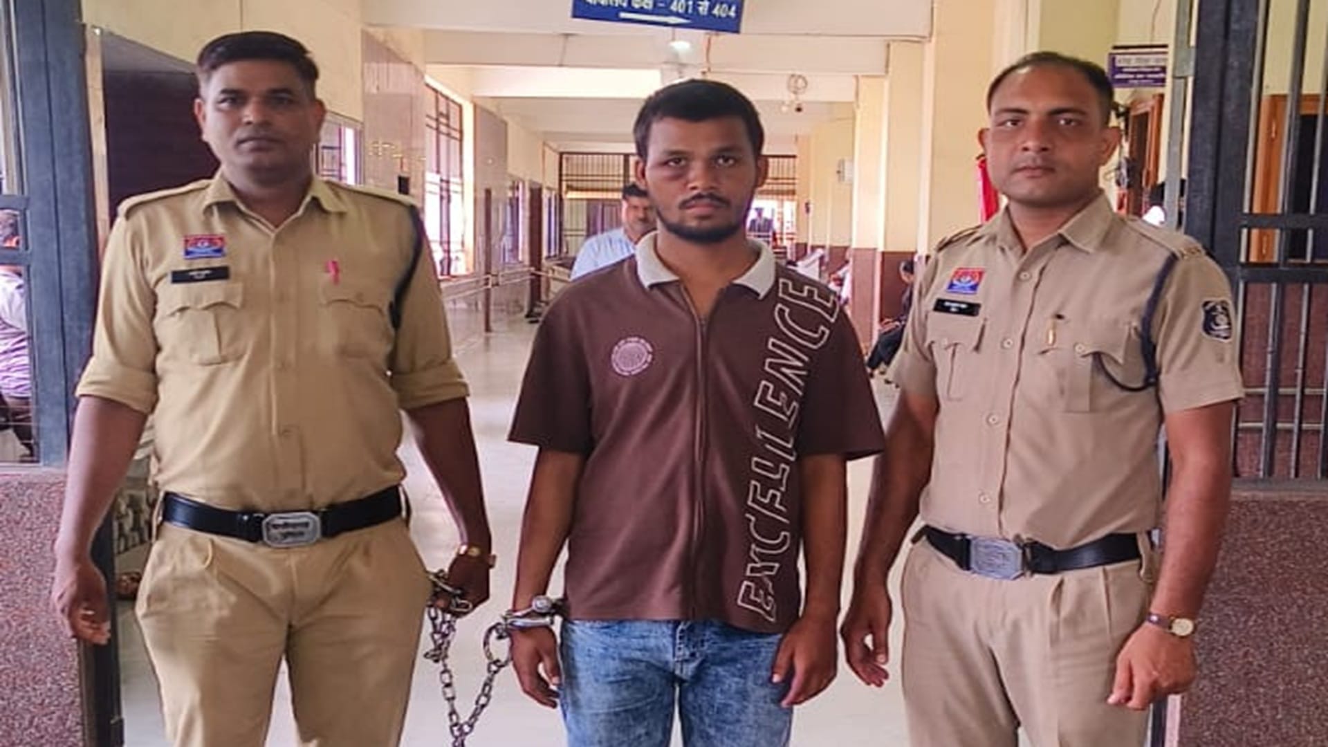 पुलिस के गिरफ्त में आरोपी