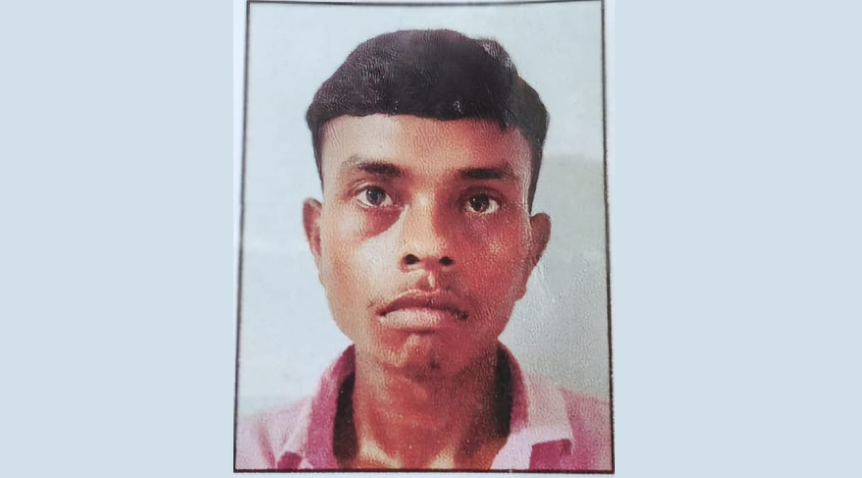 Farrukhabad Tractor trolley hits motorcycle youth dies during treatment