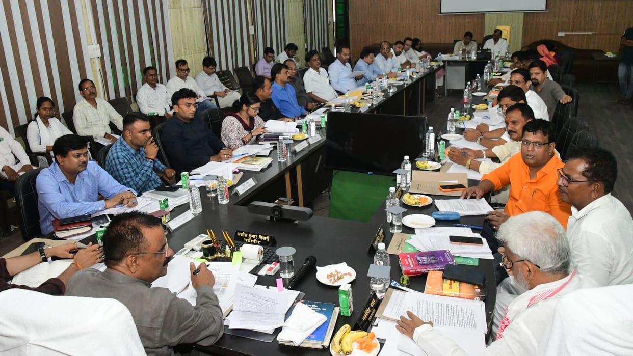 Varanasi News Complaints in 25 wards resolved within four hours starting July 7 initiative piloted
