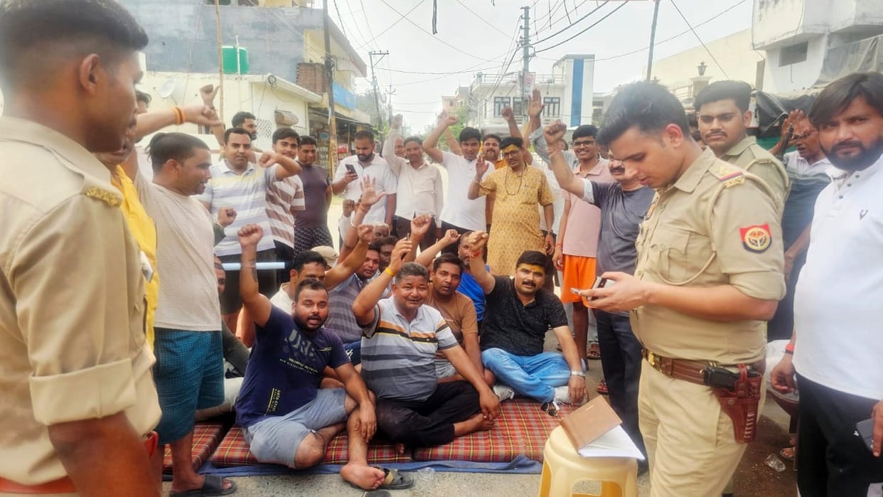 Power outage for two days angry residents block the road in Bareilly