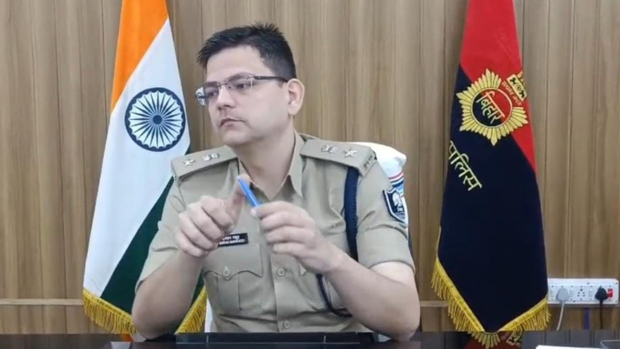 Bihar Constable Recruitment Exam 2026 Solver Gang Member Arrested with Electronic Device