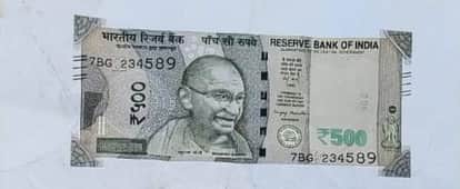 Counterfeit currency making equipment seized from hotel room in faridabad IT engineer arrested