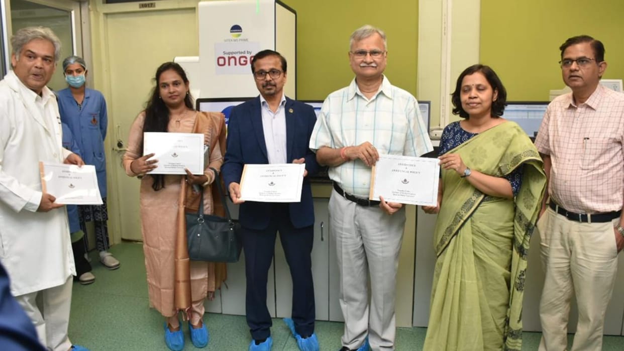 Infection testing BHU Trauma Centre easier reports available WhatsApp Vice-Chancellor inaugurated facilities