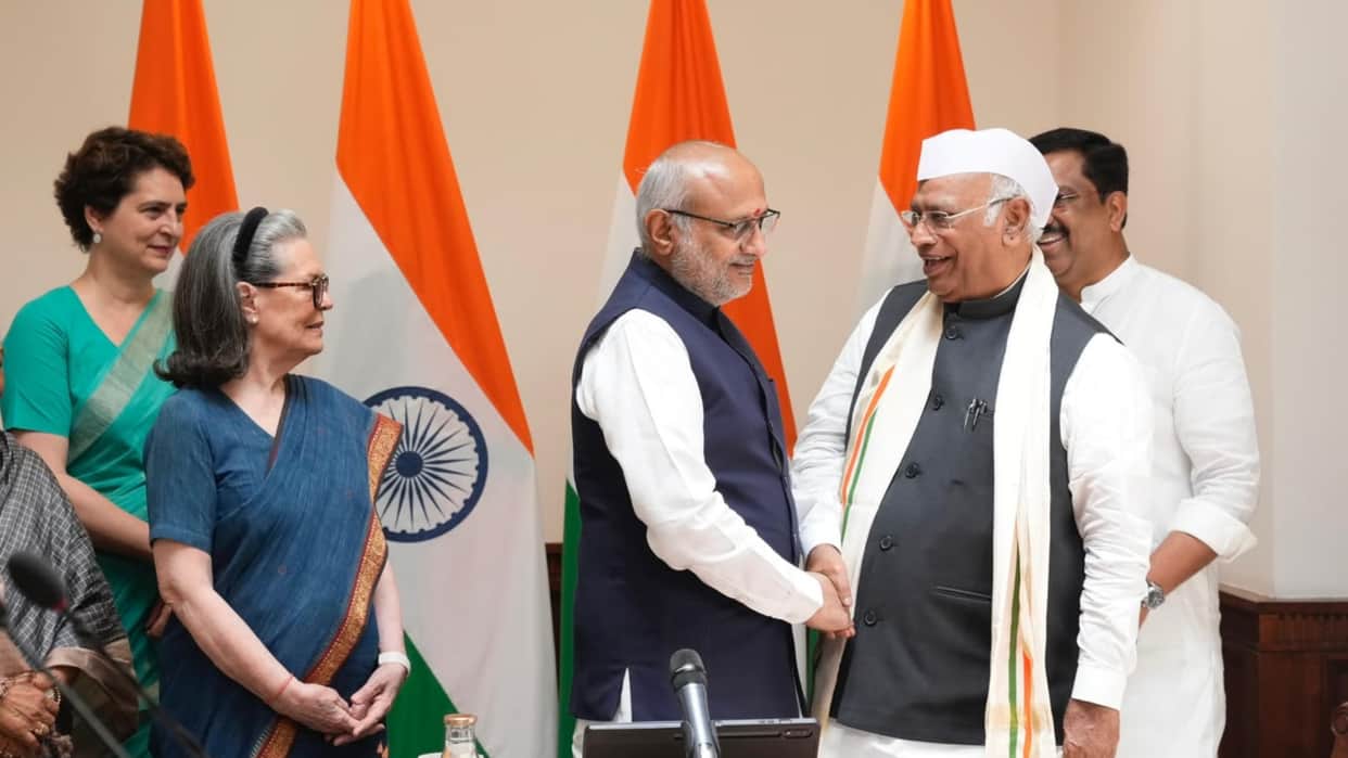 congress president mallikarjun kharge take oath as rajya sabha member what he said