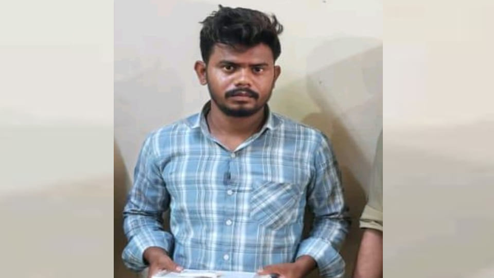 Kanpur: Cash stolen by affixing a plate to the ATM's cash slot; attempt made to strike again