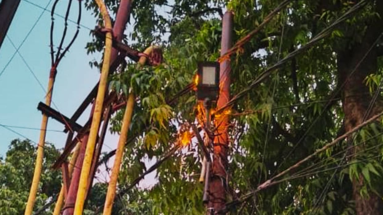 Power supply in Sarnath disrupted for 13 hours due to an underground cable fault at varanasi