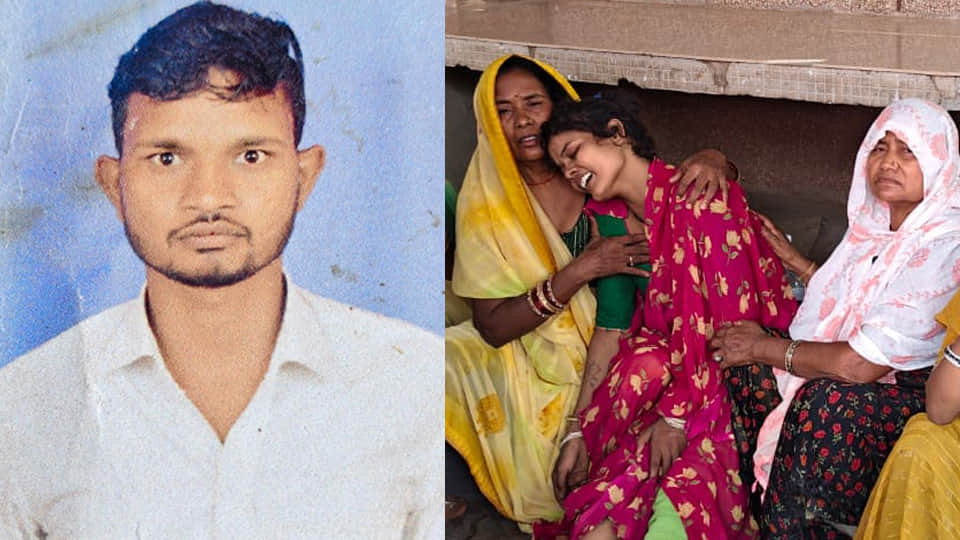 Chitrakoot Accident: Former Village Head's Son Dies After Being Hit by Truck