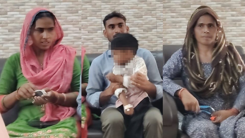 woman along with her son kidnapped an innocent child In Amroha she was child paternal aunt
