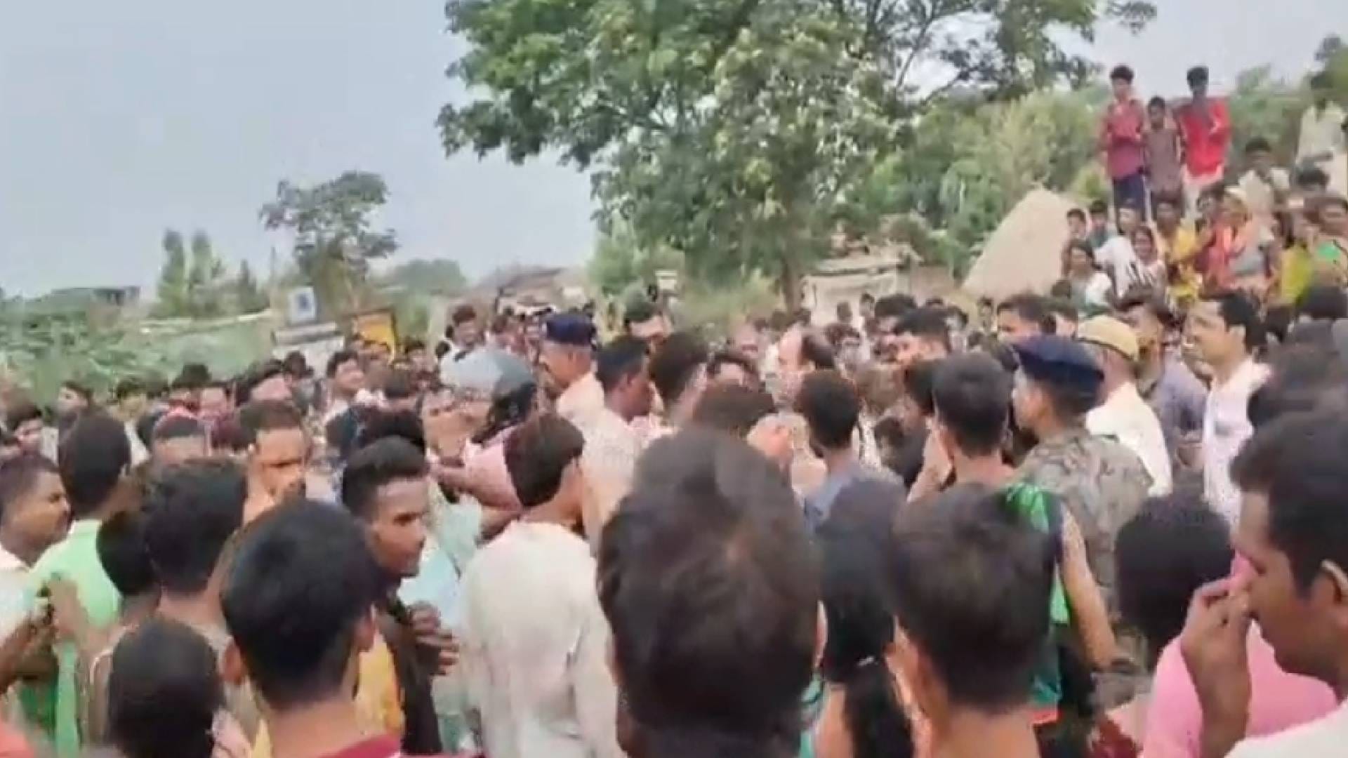 सड़क हादसे में पिता-पुत्र की मौत