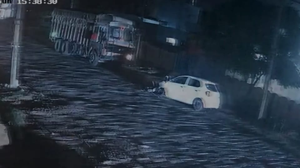 Kabaddi player dies in road accident in Bahadurgarh; watch the video of the head-on collision between a truck