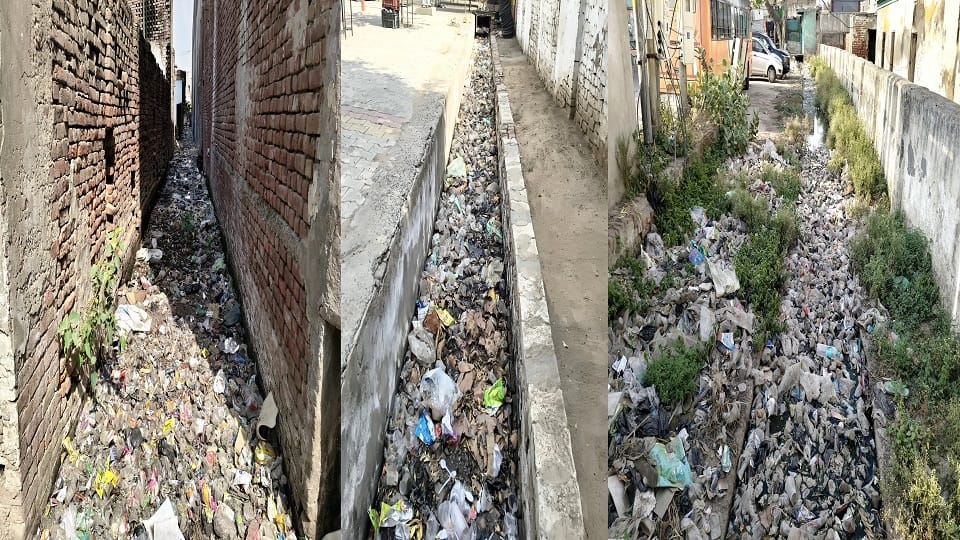 Drains and sewers clogged with silt in Hathras