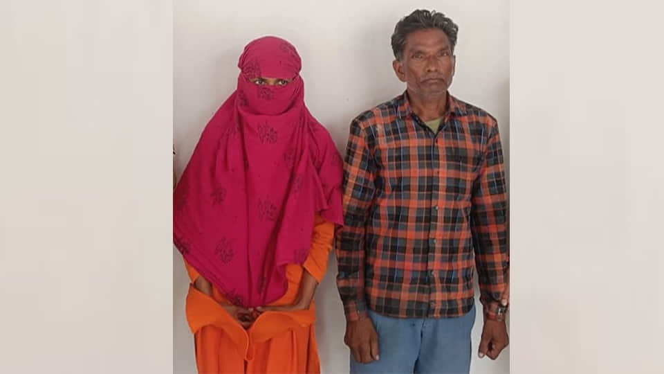 पुलिस की गिरफ्त में आरोपी शिष्या और उसका मामा