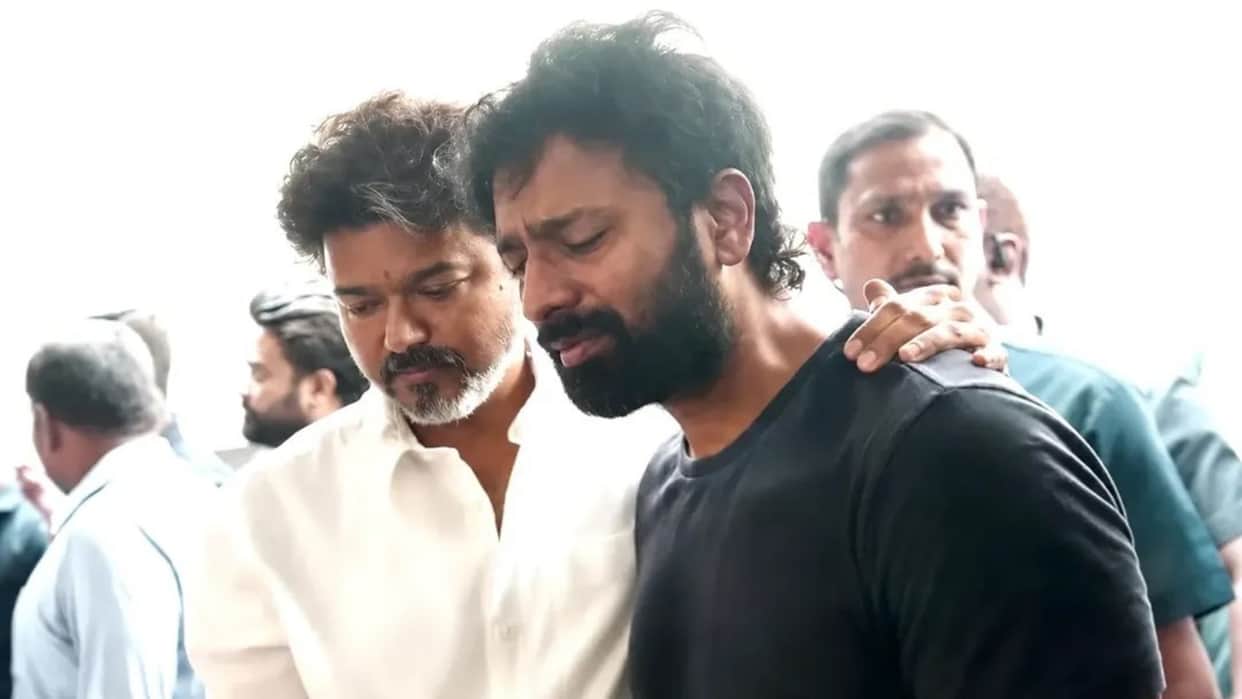 You humbly knelt by my mother: Shanthnu Bhagyaraj thanks CM Vijay in emotional note
