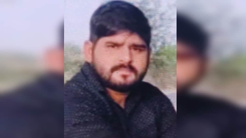 युवक का फाइल फोटो