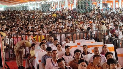 Yogi attacks SP: 'When the knife fell into the wrong hands, it was used for robbery and land grabbing