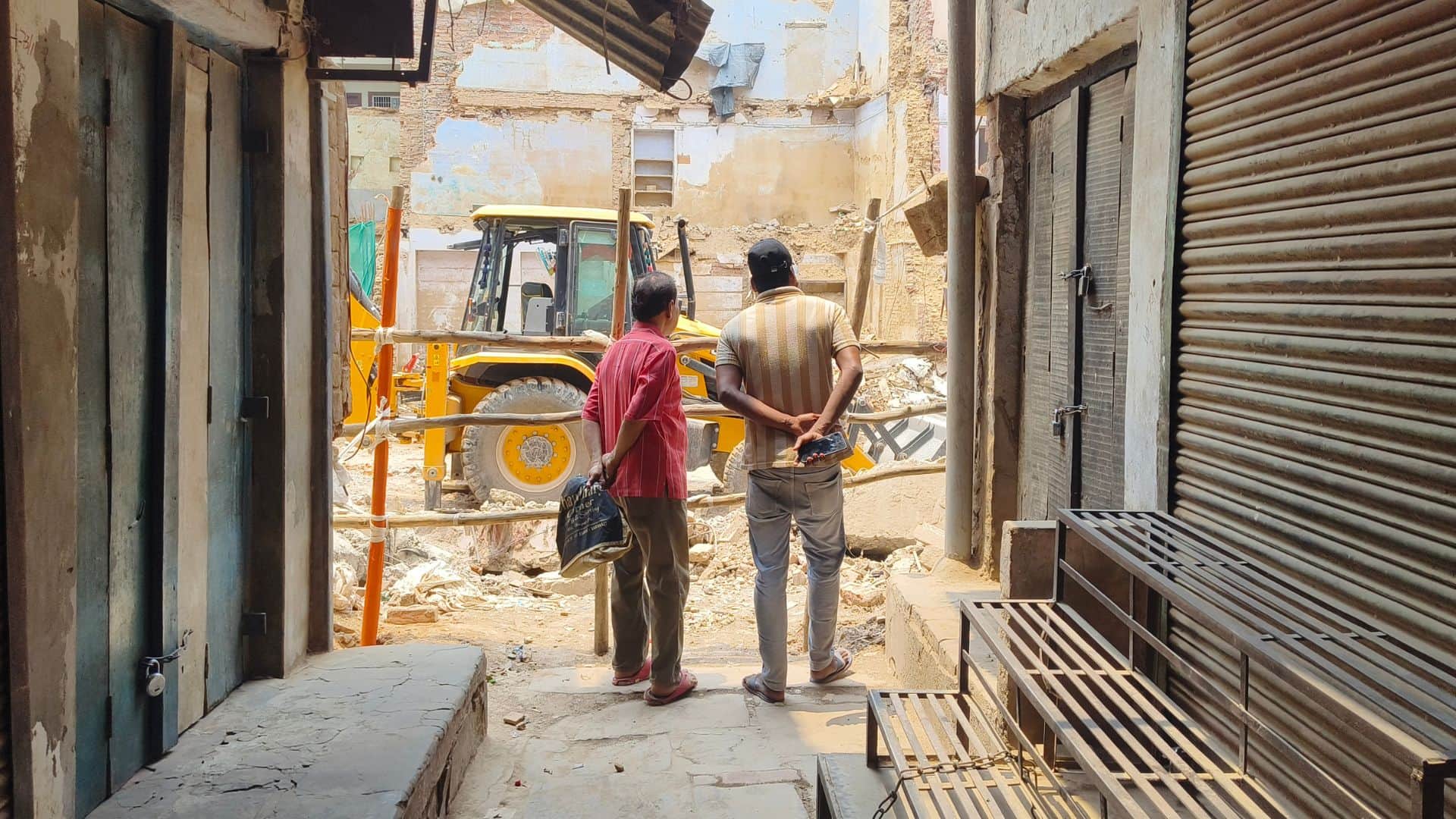 Sledgehammers strike five mosques 54 houses demolished in Dalmandi action carried Poclain and JCB machines