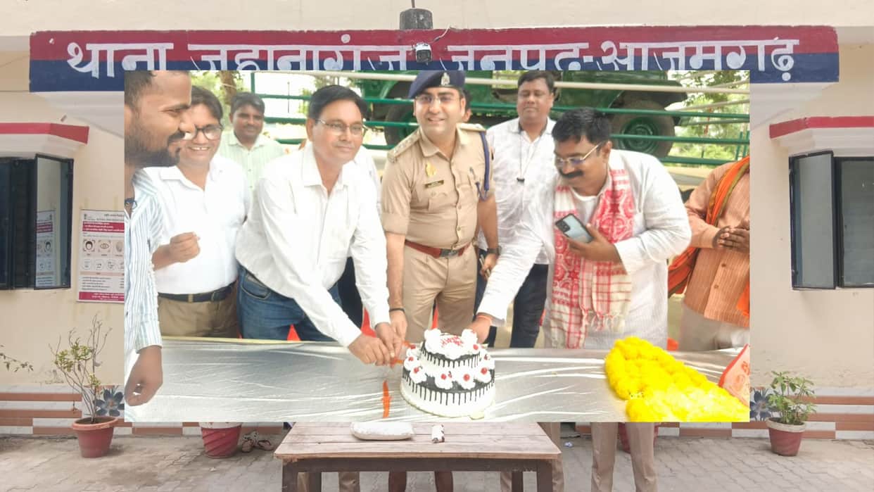 Tribute paid to Param Vir Chakra awardee Veer Abdul Hamid in Dhamupur on his birth anniversary in ghazipur