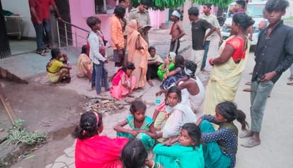 Unnao Accident Drunk driver speeds bus crashes into car after breaking through divider five dead