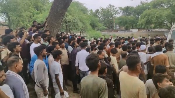Kanpur Fishing in a pond proves fatal youth dies after getting stuck in the muck family inconsolable.