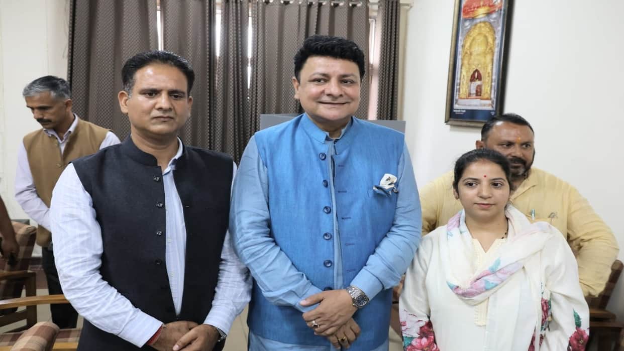 MC Dharamshala: BJP's Shamsher Nehria becomes Mayor of MC Dharamshala; Prerna Guleria, Deputy Mayor
