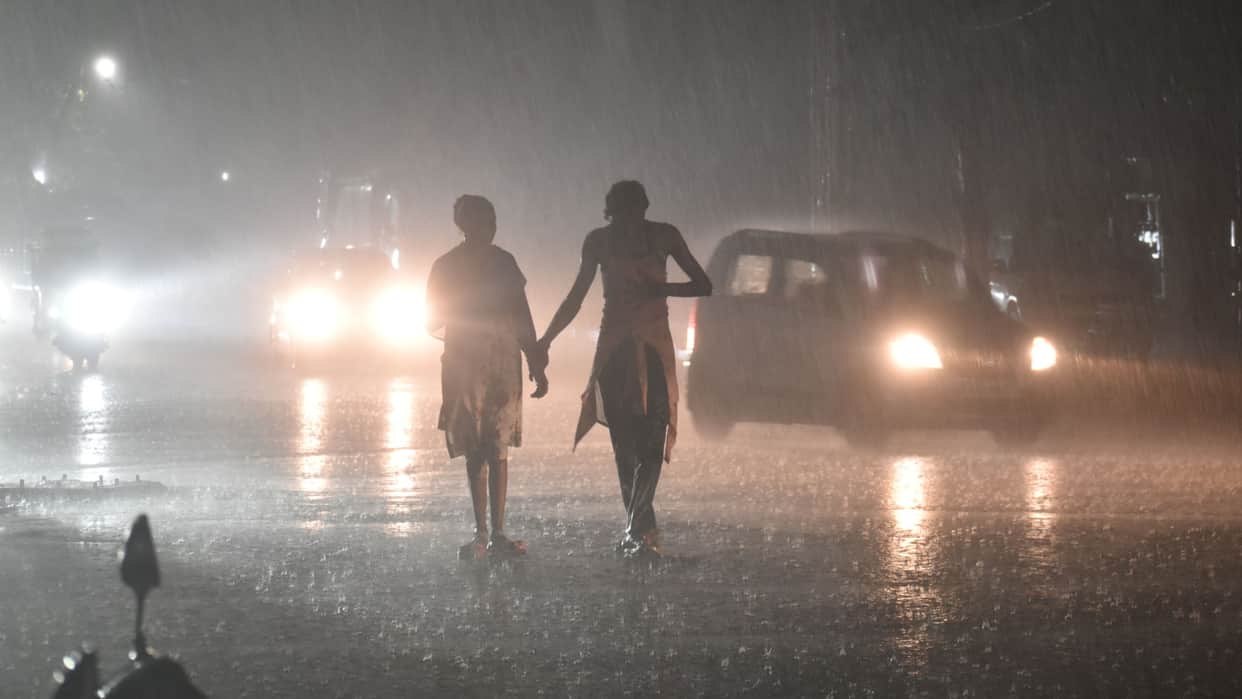 Prayagraj Weather: Humidity causing discomfort amidst clouds and rain; weather to remain the same for a week