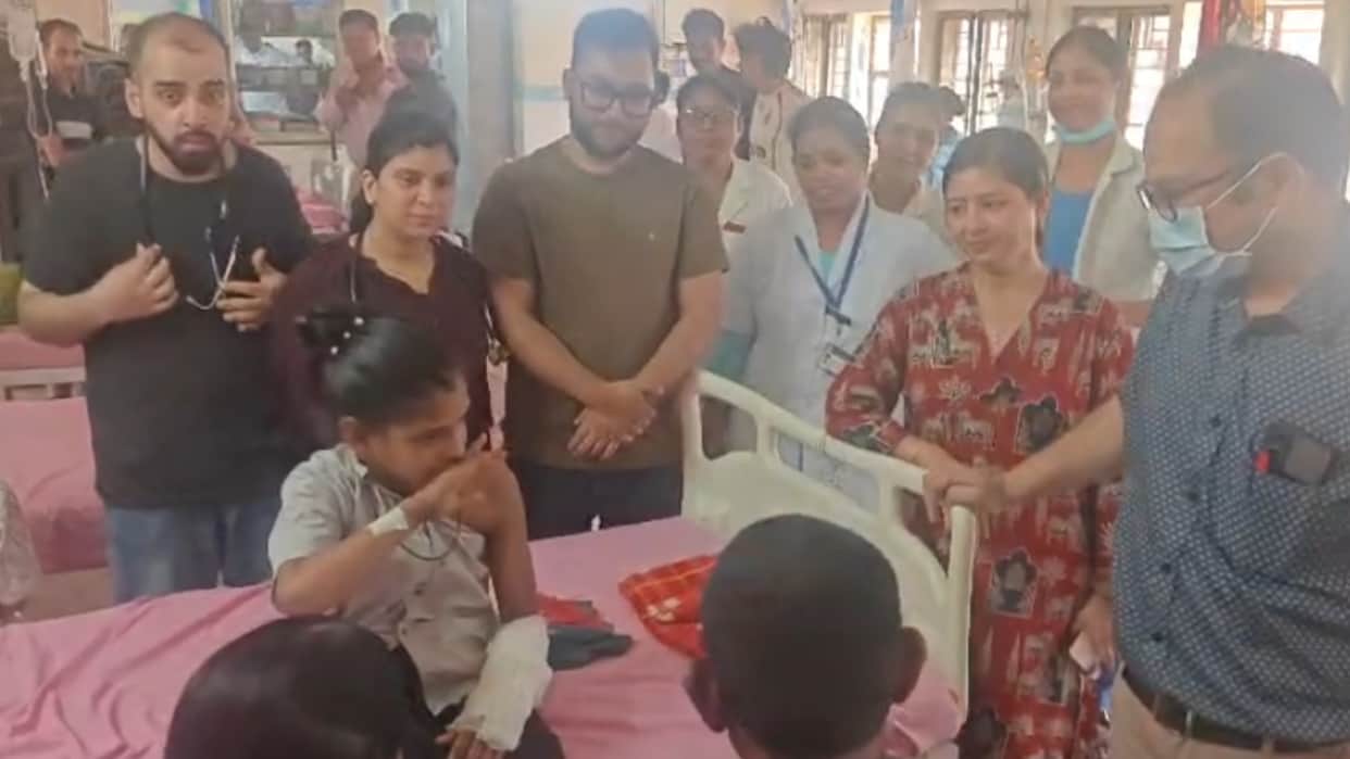 Critically ill girl gets a new lease of life after snake bite Srinagar Garhwal Uttarakhand news