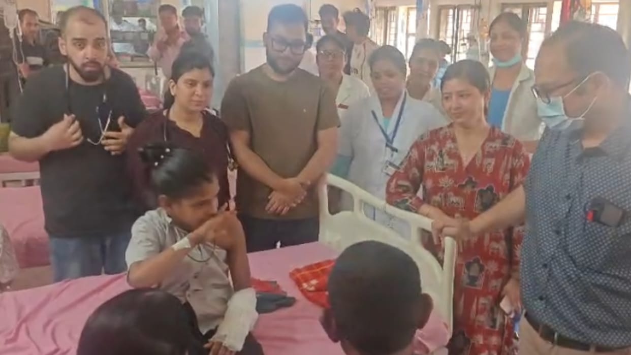 Critically ill girl gets a new lease of life after snake bite Srinagar Garhwal Uttarakhand news