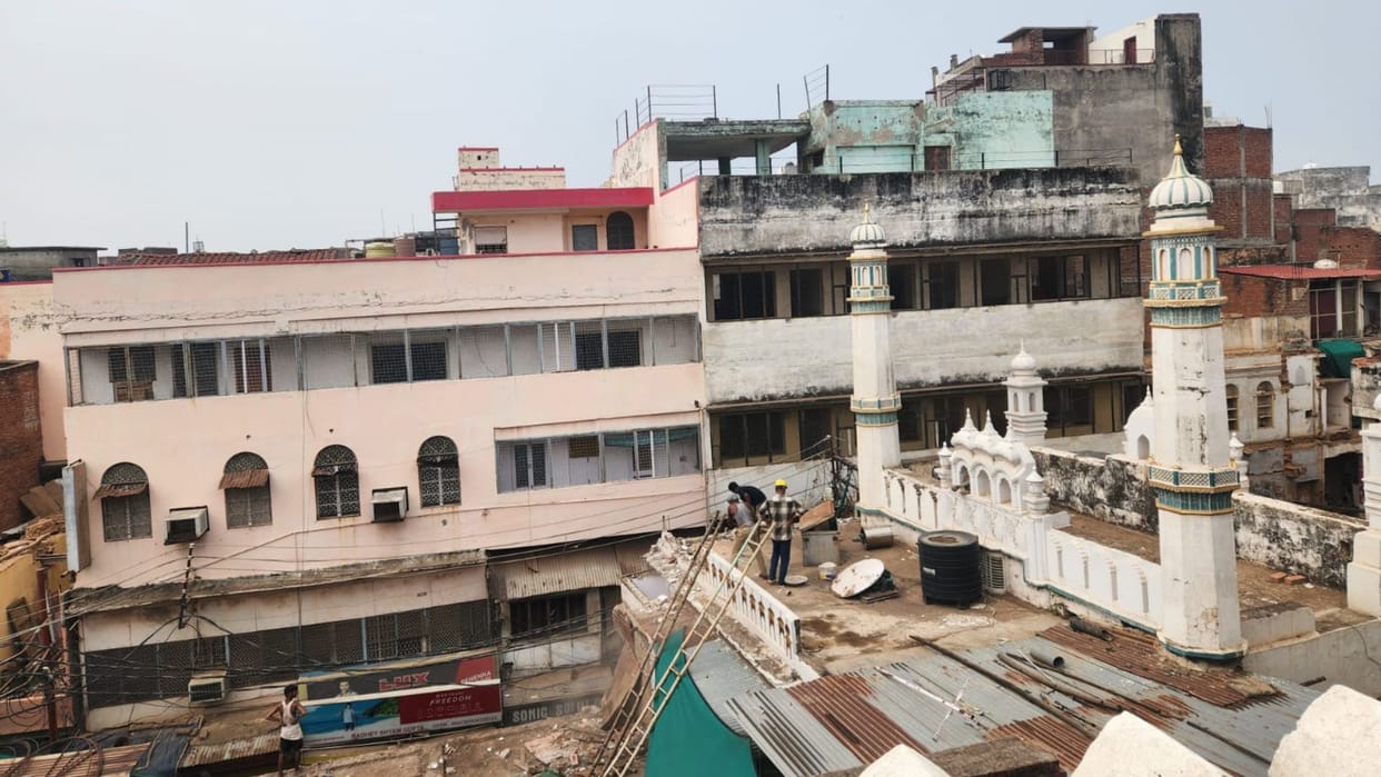 Dalmandi widening Demolition drive against mosques begins over 500 police personnel deployed in varanasi