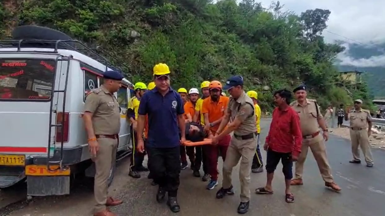 Mock drill on Badrinath Highway administration reviews security arrangements Uttarakhand news in Hindi