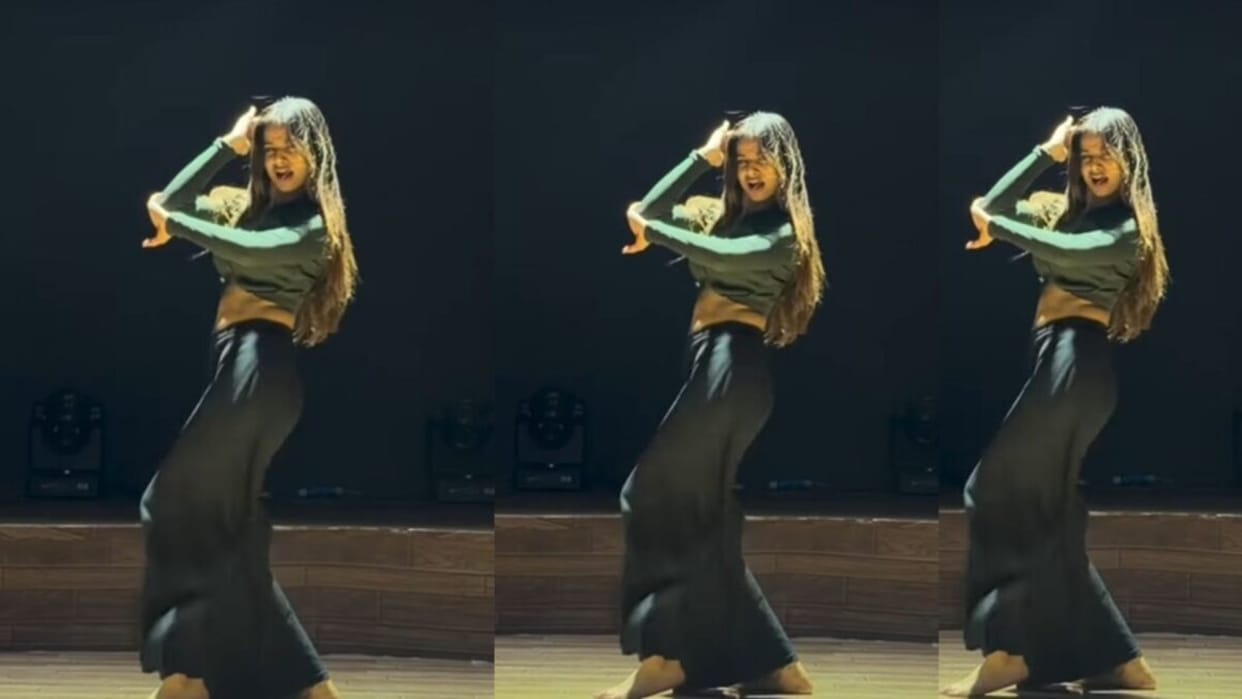 Dance Video viral girl dance on lovely song sizzling killing expression viral video trending