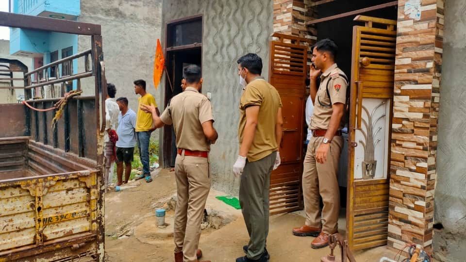 Hisar Woman stabbed to death live-in partner turned himself to police