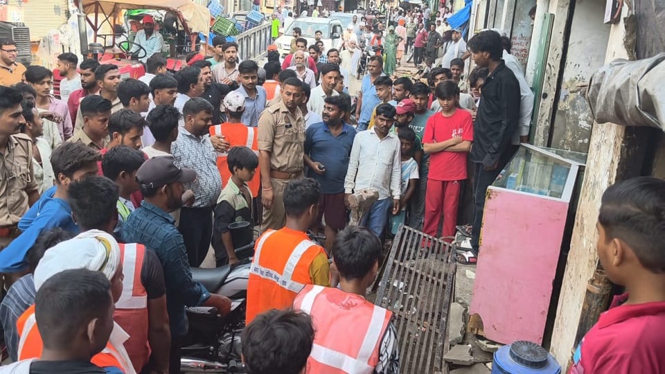Traders create ruckus over anti-enccroachment drive in Etah