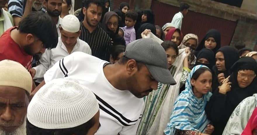 Innocent child decapitated four others died due to ruptured liver and lungs inside story of Unnao accident