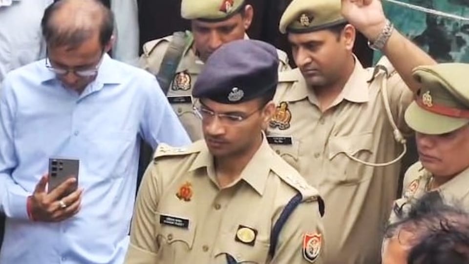Meerut: Forced to dance to the song 'Choli Ke Peeche Kya Hai', kicked in the eye