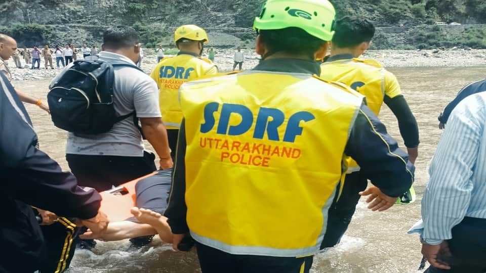 man drowned in the Kosi river while crossing it