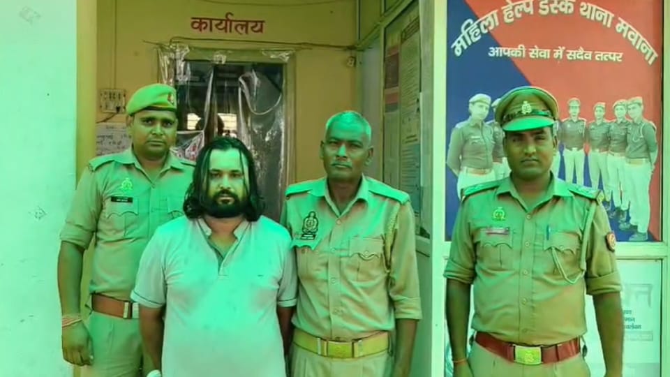 Meerut News: Fake Aadhaar Passport Racket Busted, Accused Arrested in Mawana, Probe into Network Begins