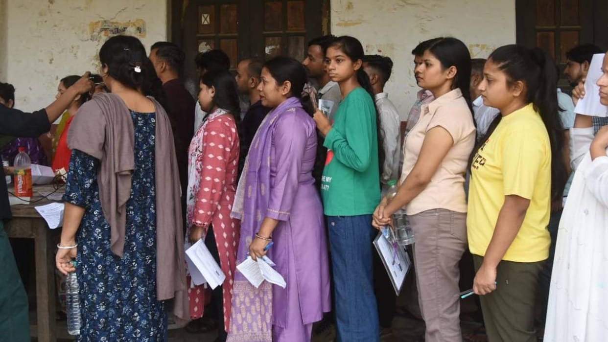 UPTET 2026 Exam: Examination begins amidst tight security; being held at 955 centers across 60 districts.