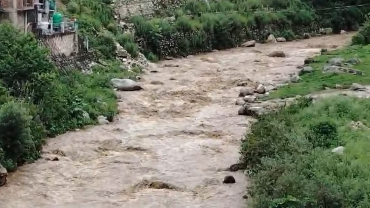 Tehri Rain Water Level Rising in Nailchami river Administration on Alert Amid Continuous Rainfall Uttarakhand