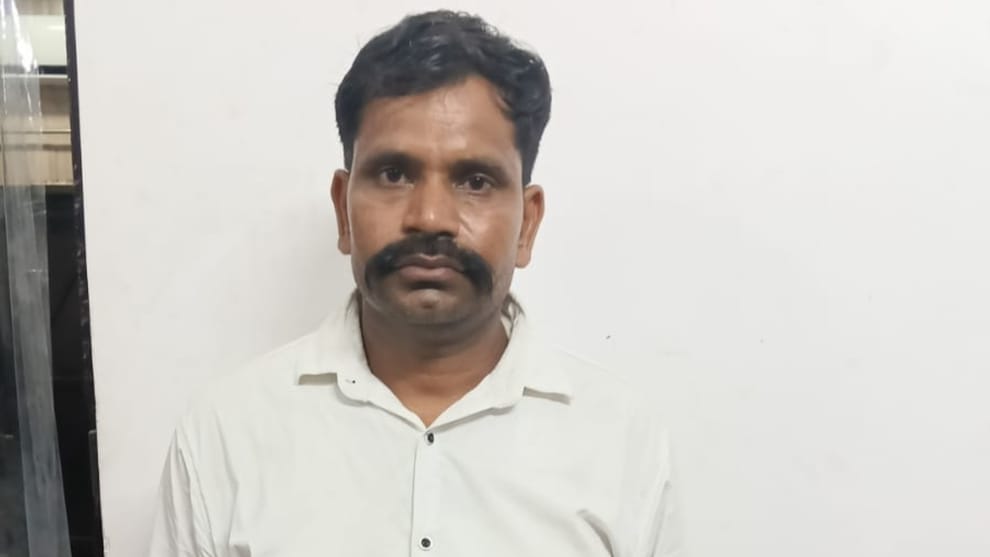candidate arrived to take exam in Bareilly hide his identity exposed during biometric verification