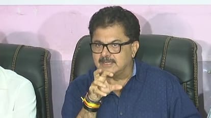Filmmaker Ashoke Pandit Says India Pakistan outreach Call Should Be Rejected