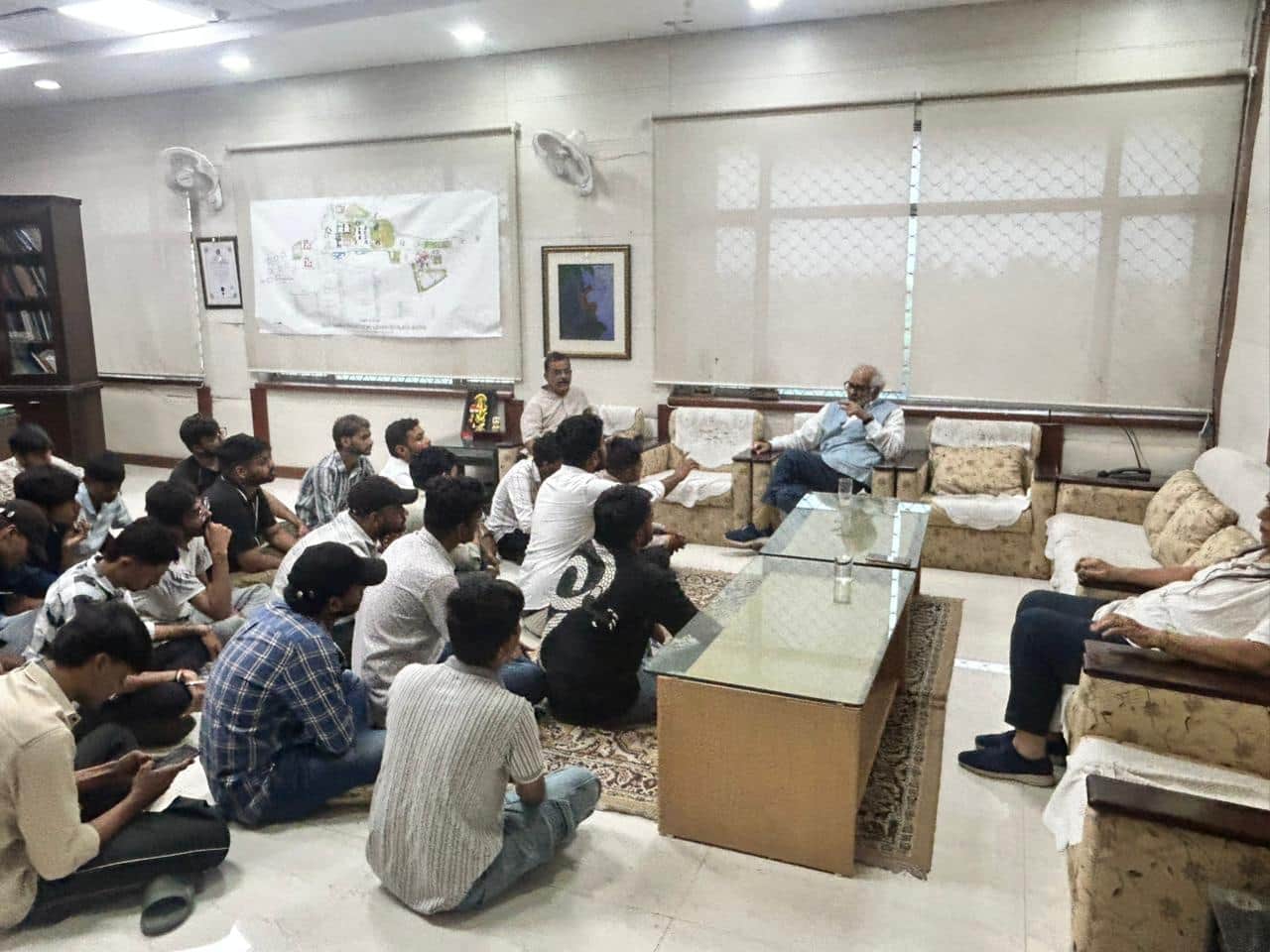 एबीवीपी का विश्वविद्यालय परिसर में प्रदर्शन
