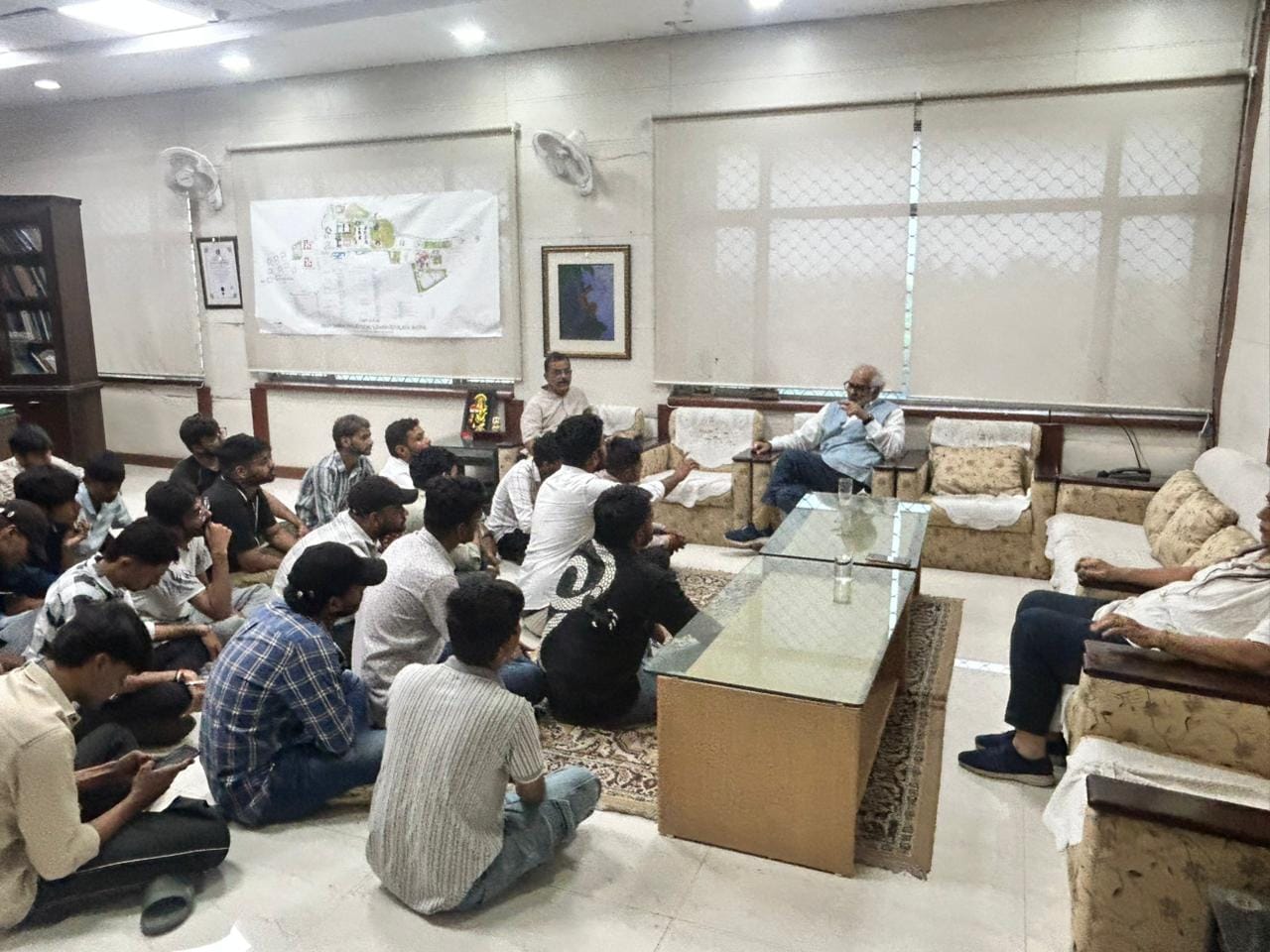 एबीवीपी का विश्वविद्यालय परिसर में प्रदर्शन