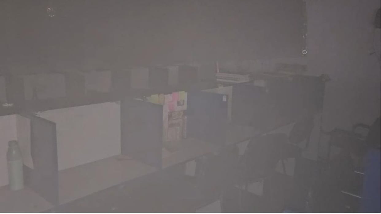 Massive fire breaks out at digital library located in Aligarh Neevari House