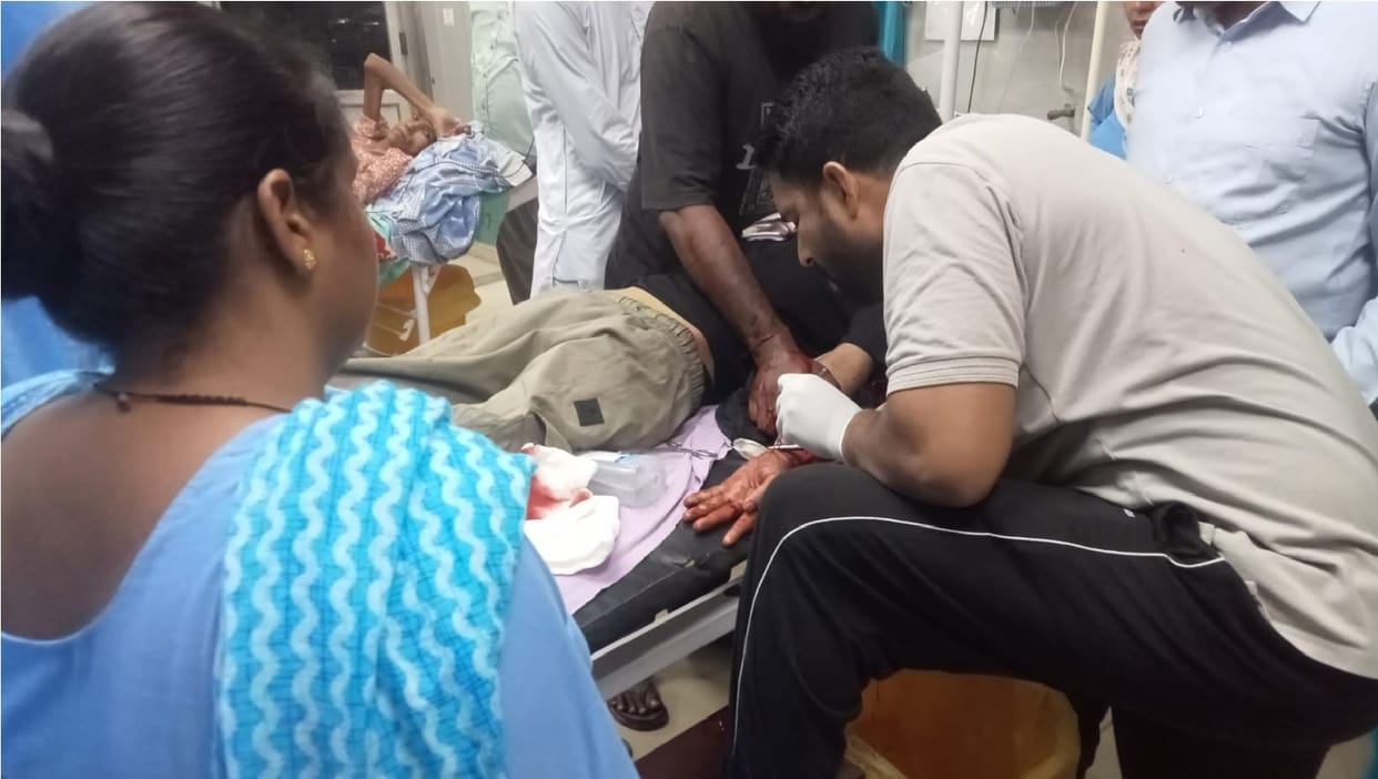 Fatehabad:शराब ठेके पर फायरिंग और गंडासे से हमला, 40 हजार की लूट; एक युवक  की कलाई कटी - Firing And Attack With Chopper At Liquor Shop In Fatehabad  Young Man Wrist Severed -