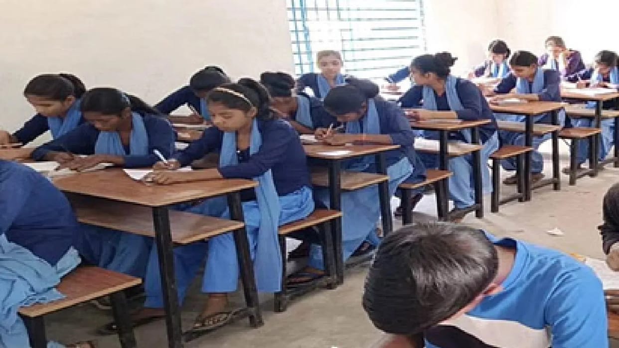 Good news for children of construction workers: Another chance to apply for the Atal Utkrisht Shiksha Yojana
